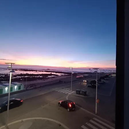 Cachinnans & Hostel *