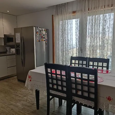 Vandrarhem Cachinnans & *