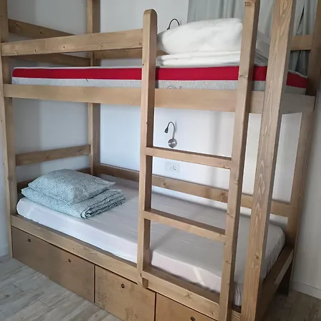 Vandrarhem Cachinnans &